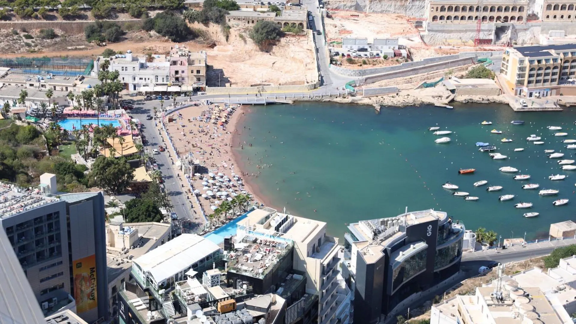 Luxury High Floor Suite, Mercury Towers Saint Julian's