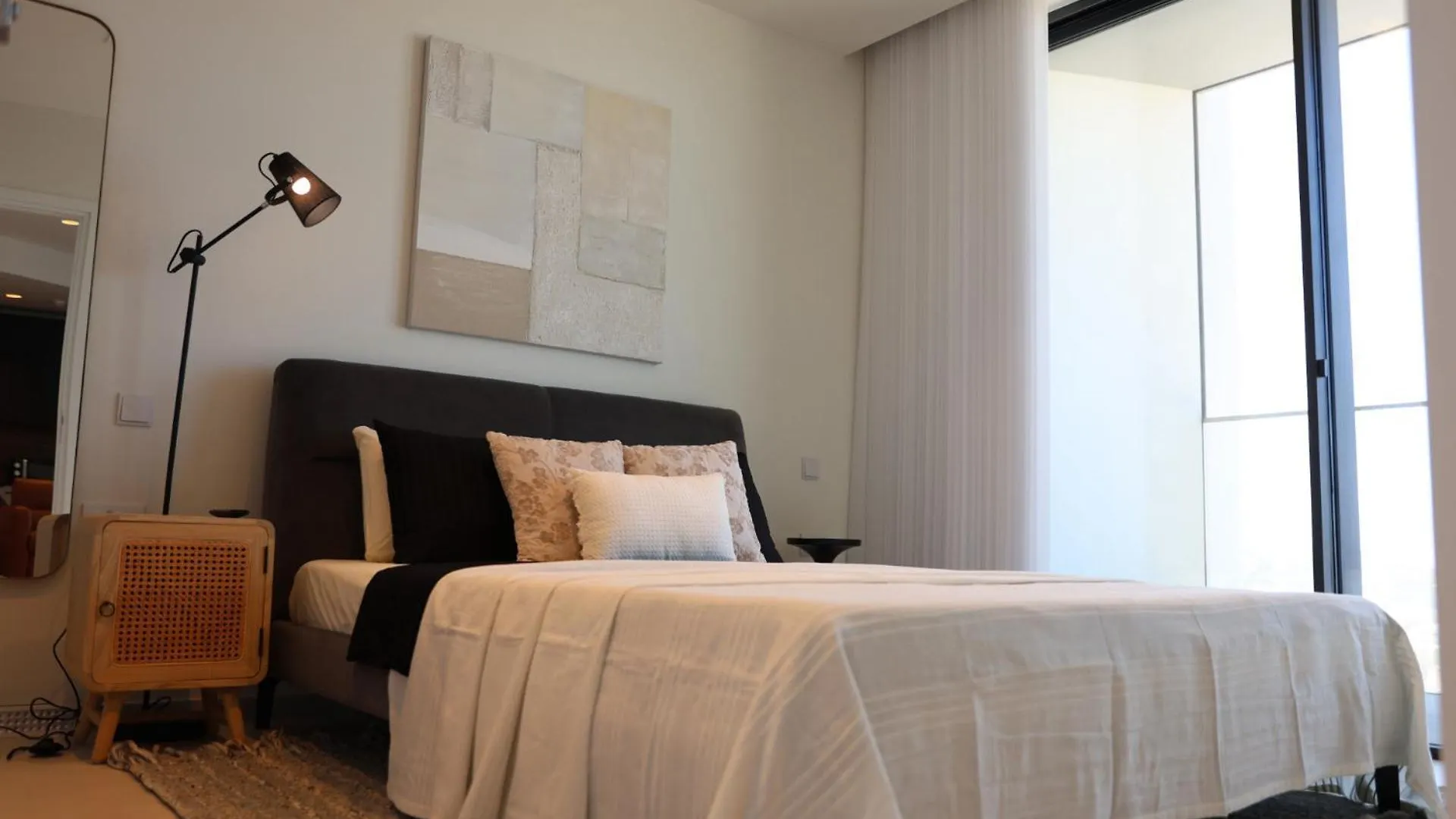 Luxury High Floor Suite, Mercury Towers Saint Julian's 0*,