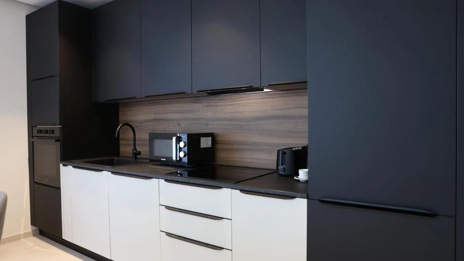 Luxury High Floor Suite, Mercury Towers Saint Julian's 0*,