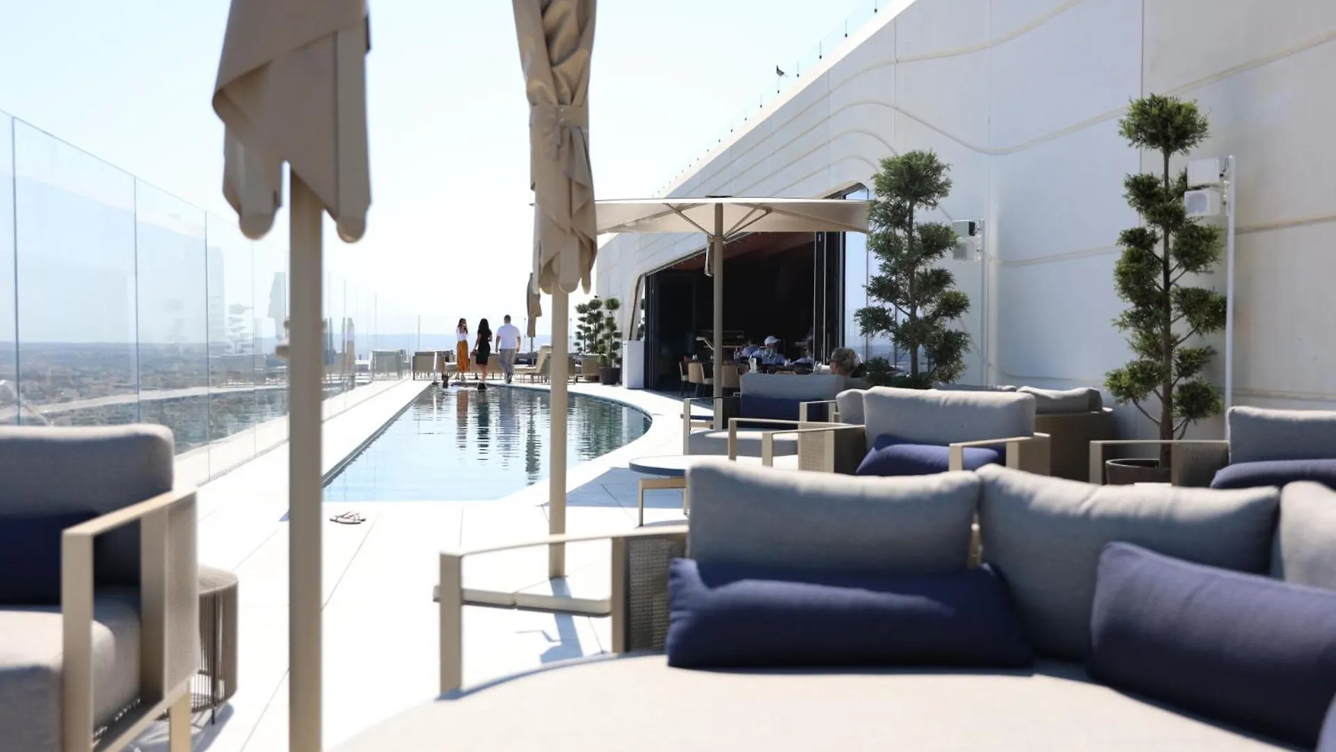 Luxury High Floor Suite, Mercury Towers Saint Julian's 0*,  Malta